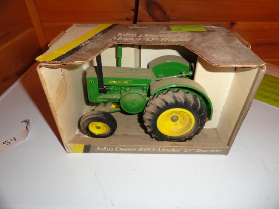 Toy - JD 1953 Model D tractor