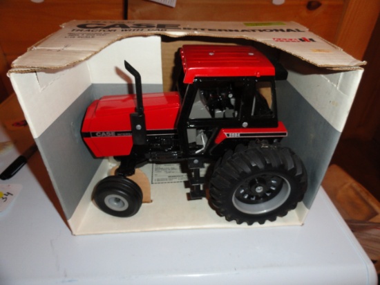 Toy - Case international 2594 tractor with cab