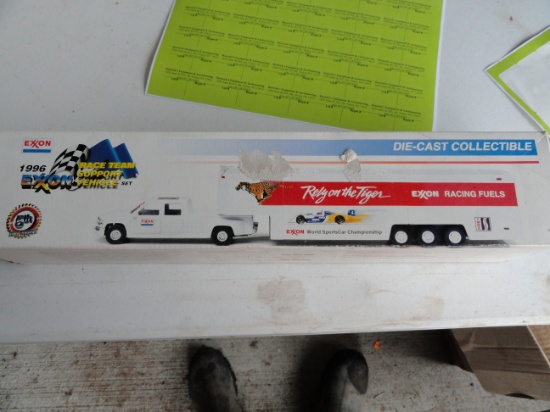 Toy - Nascar - 1996 Exon race tema support vehicle