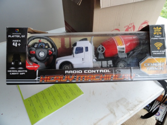 Toy - Palytek radio control heavy machinery cement mixer