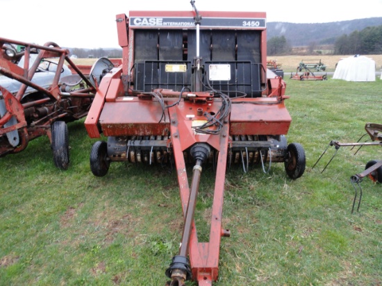 Case 3450 round baler