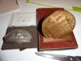 JD 1988 coin  and JD Molene belt bucket