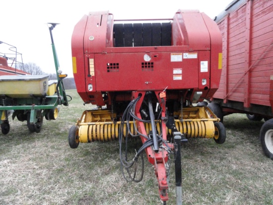 NH BR740 Round baler.  WITH CTRL BOX