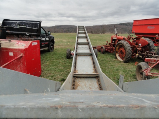 Zimmerman 380 30ft hay elevator with electric motor