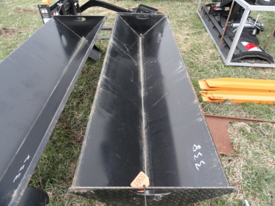NEW - 90" steel cattle feeder