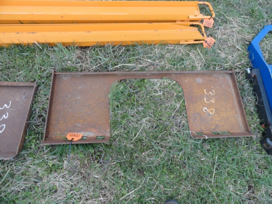 Quick attach weld on plate