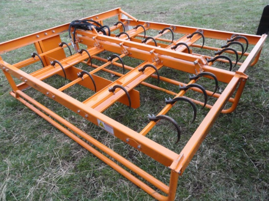 NEW - Landhorn quick attach bale accumulator