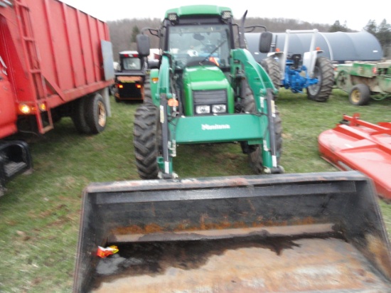 Montana T7074 tractor with cab and loader