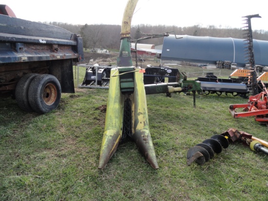 JD 25 3pt one row corn chopper.