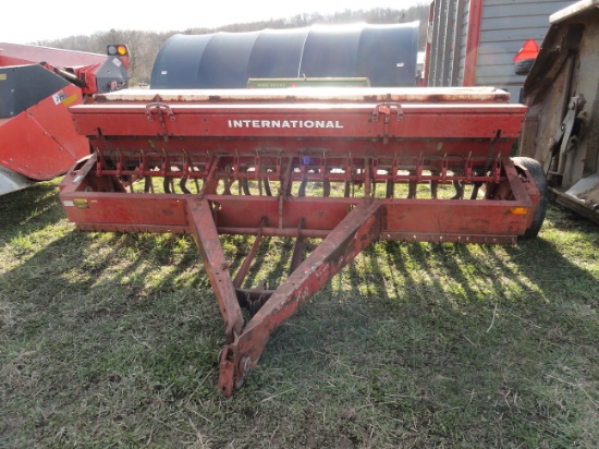 International 510 grain drill