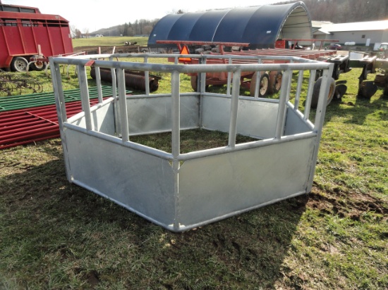 HEX bale feeder
