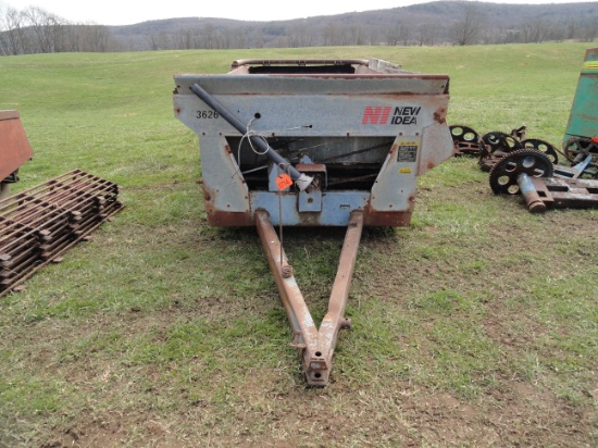 New Holland 3626 spreader.  NEED REPAIR