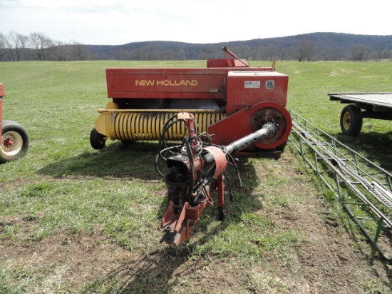New Holland 575 Square baler