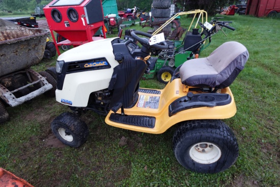 Cubcadet LTX1040 riding tractor