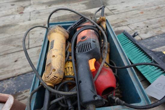 4 Dewalt grinders, 2 air gun buffers