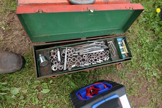 Tool  box with tools