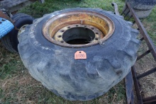 Pair of 15.5-25 tires and rims