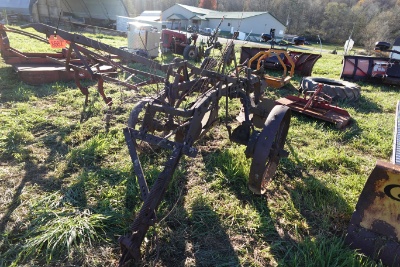2 bottom trailer plow