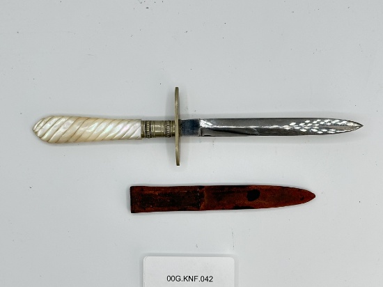 Sheffield Dagger with Mother of Pearl Handle (00G.KNF.042)