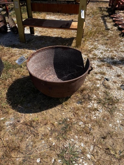 Cast pot