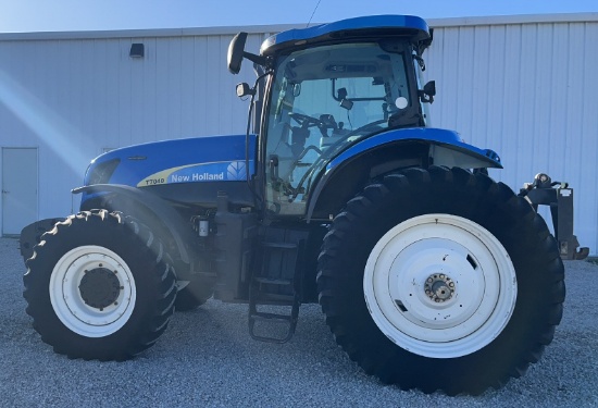 2010 New Holland T7040