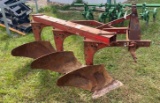 IH 420 3 Bottom Plow