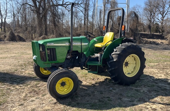2004 John Deere 5205