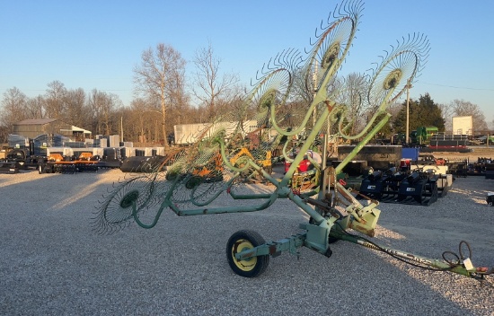 John Deere 702