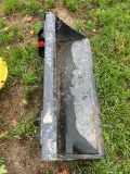 4' tractor Bucket