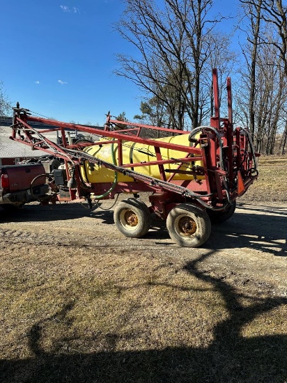 Hardy TR 550 sprayer  w/ foam marker  43' booms 550 gal  w/ control box  pt