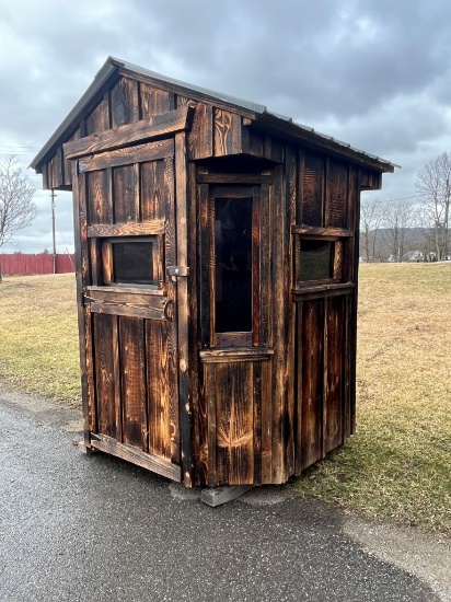 5.5 x 5.5 Octagon 8 window hunting blind
