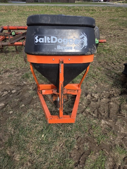 Salt Dog Spreader