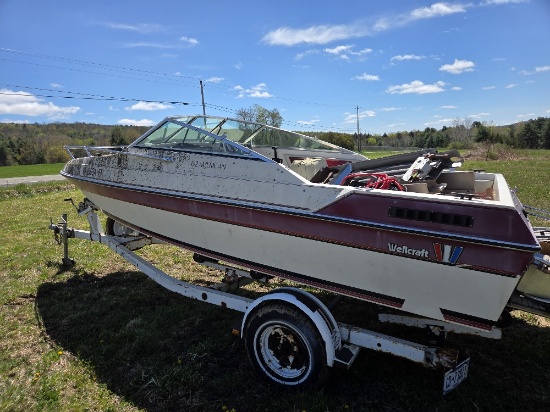 Well Craft Boat