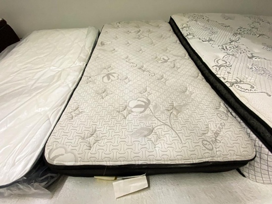 Pillow top twin mattress