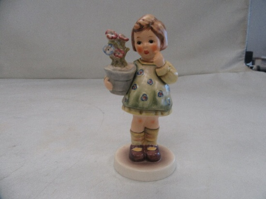 M.J. Hummel Club Exclusive Edition 1992/93 My Wish Is Small figurine, part # 463/0