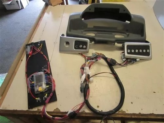 Tracker dash / switch panel, part number F144315411 mairne boat