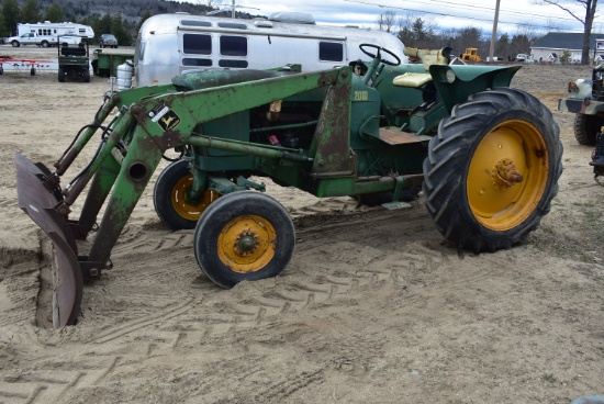 John Deere 2010 2WD tractor w/plow