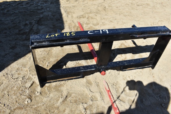 Kivel J4662 bale spear skid steer attachment
