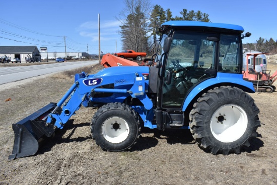LS MT3 42 tractor with bucket and enclosed cab