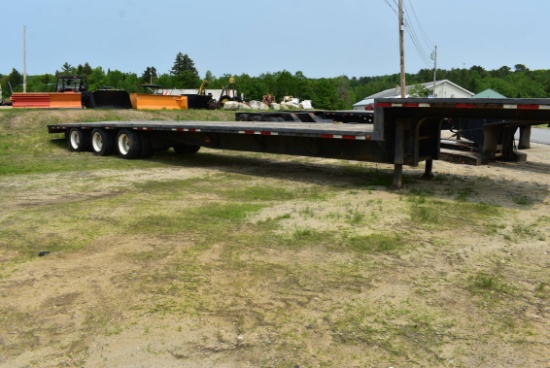 2003 53' Fontaine triple axle step deck trailer