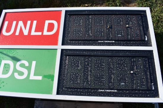 Northern/Daktronics digital fuel price sign
