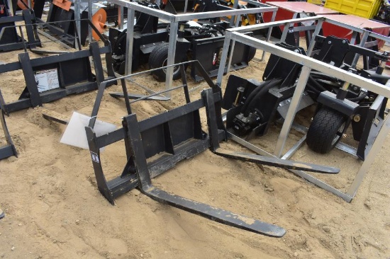2026 LandHonor mini skid steer pallet fork frame