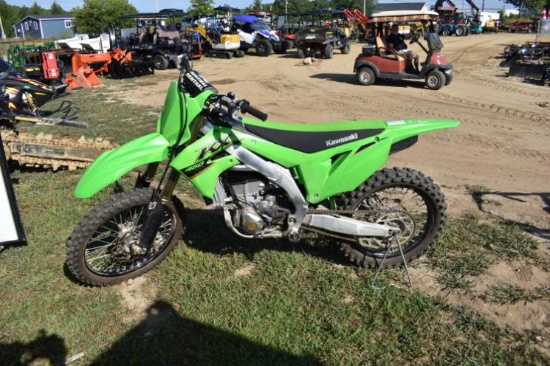 2022 Kawasaki KX-450 dirt bike