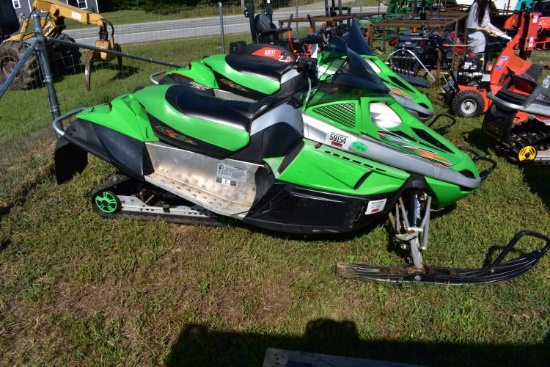 2006 Arctic Cat F8 SnoPro snow machine