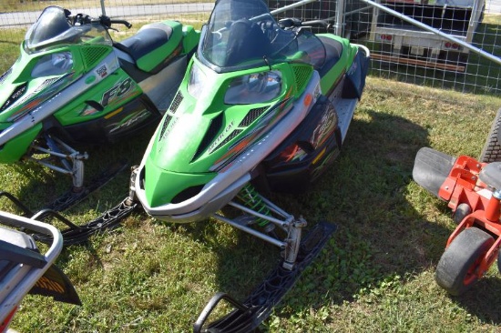 2007 Arctic Cat F5 LXR snow machine