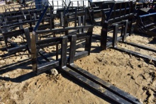 New 48" 3500lb pallet fork attachment