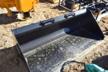 Skid steer bucket attachment, model BT67