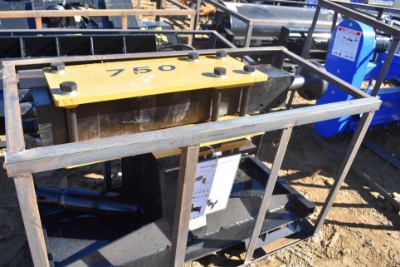 AGT breaker skid steer attachment, model PD750-PZ