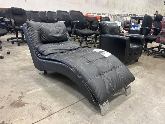 Leather Pre-Reclined Lounger