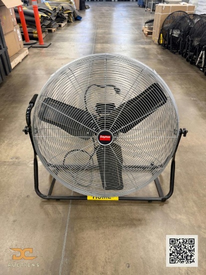 (1) NEW Dayton 30" Light Commercial Direct Drive Mobile Circulator